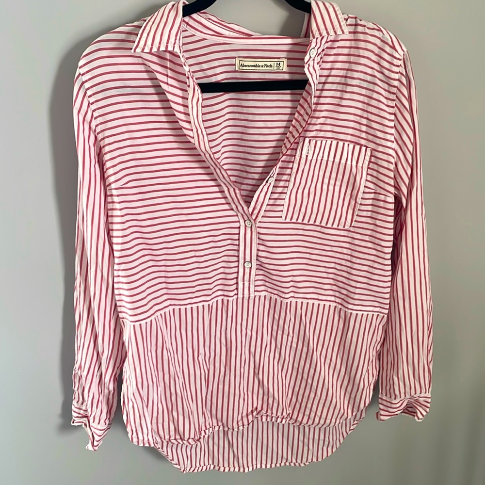 Buttons shirt